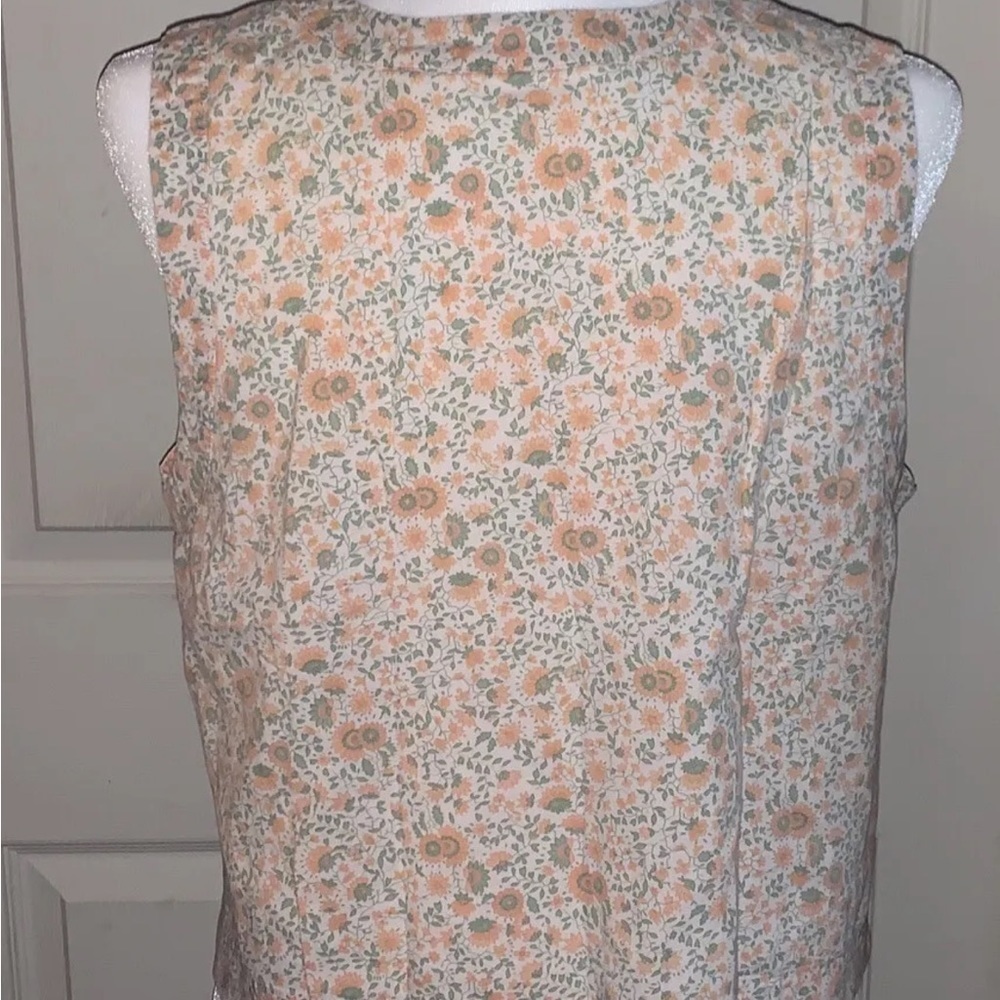 Victoria’s Secret Country Women’s Size M Button Up Peach Floral Cotton - Picture 2 of 4